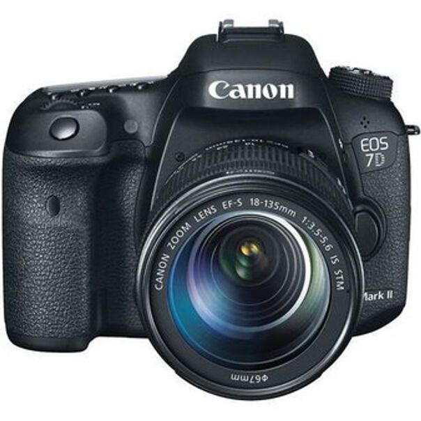 Câmera Canon EOS 7D Mark II com Lente EF-S 18-135mm STM image number null